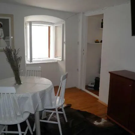Apartment Petra